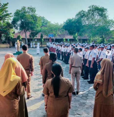 Upacara Pembukaan Kegiatan MPLS Ramah SMPN 2 Wuryantoro 2026